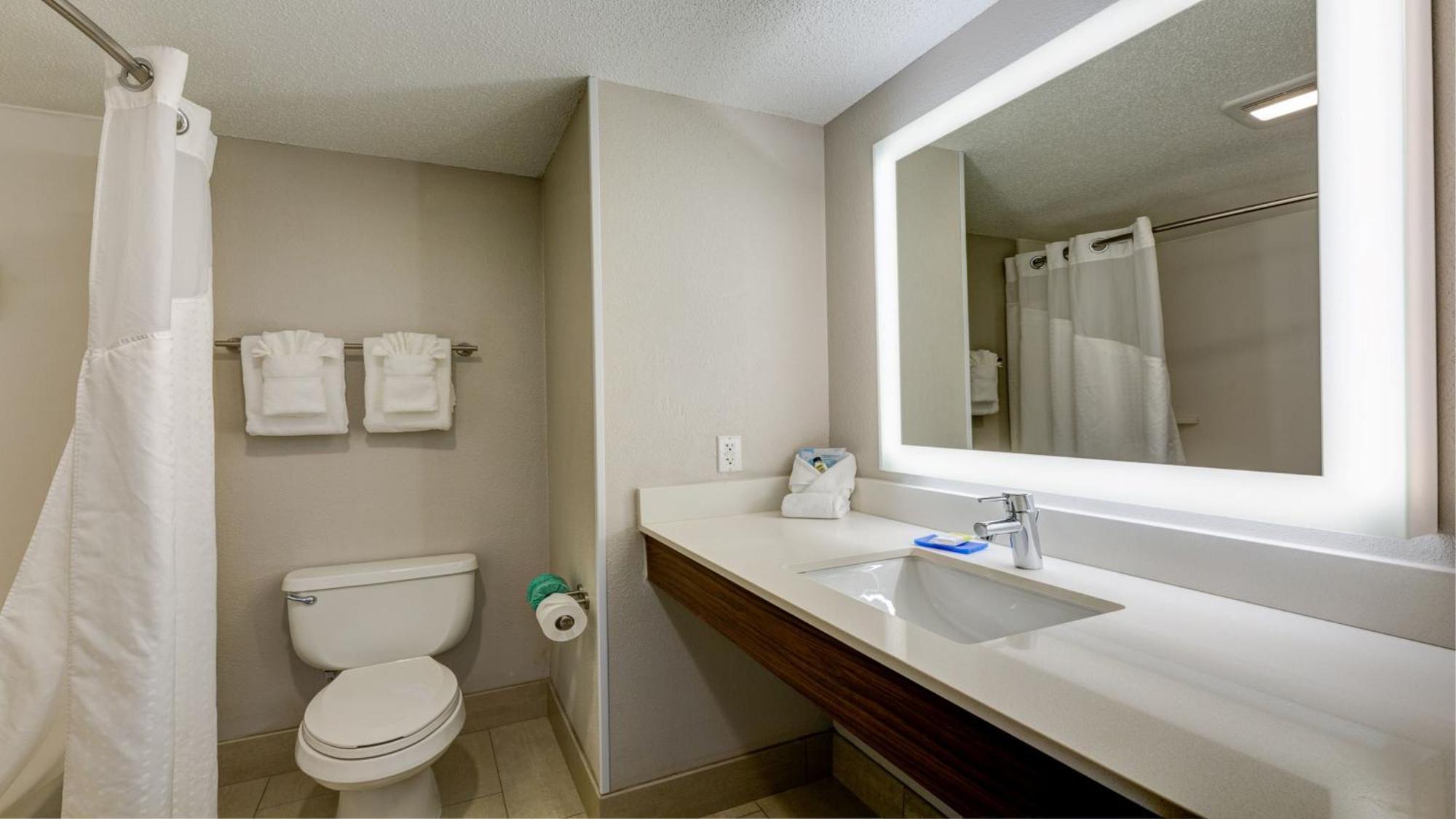 Holiday Inn Express & Suites Ashtabula-Geneva By Ihg Austinburg Buitenkant foto